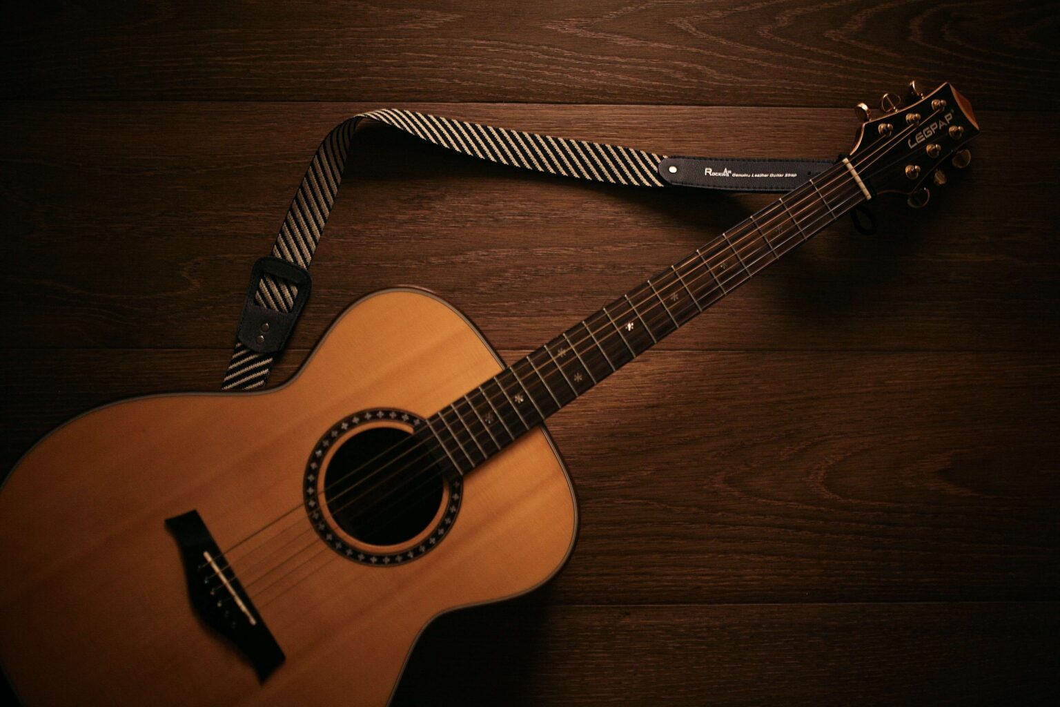 40代からでもはじめられるアコースティックギター・おすすめギター5選 | スミケラシブログ
